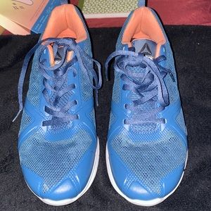 Reebok hexalite  size 9 women